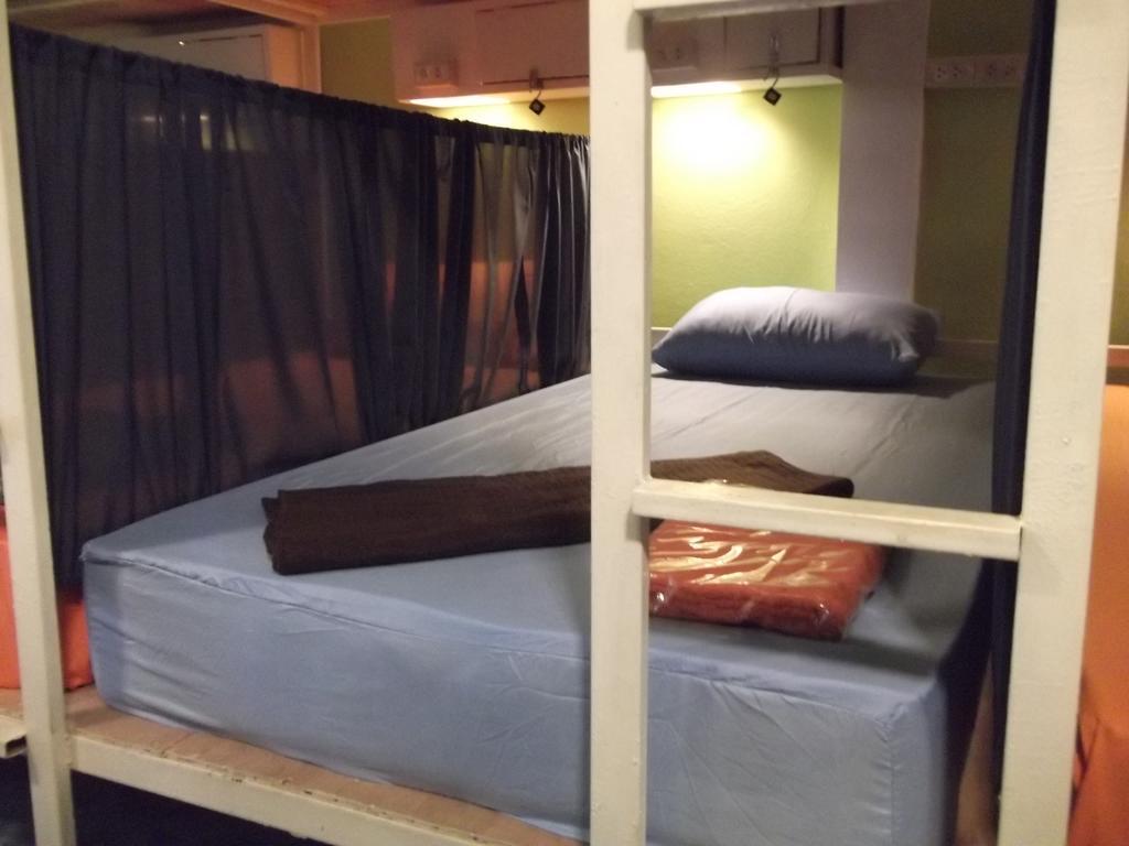 Sleep Tight Hostel At Koh Phangan Хаад Рин Номер фото